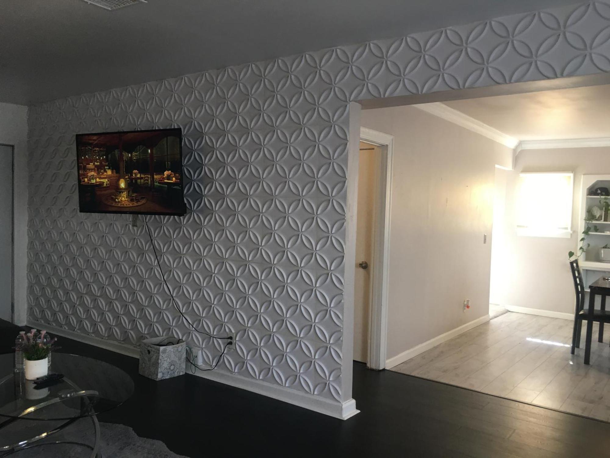 4bed 2ba Hollywood House Block Away From Sunset, Free Parking, Private Backyard * Los Angeles